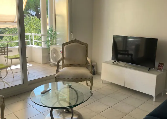 Apartment De Galles